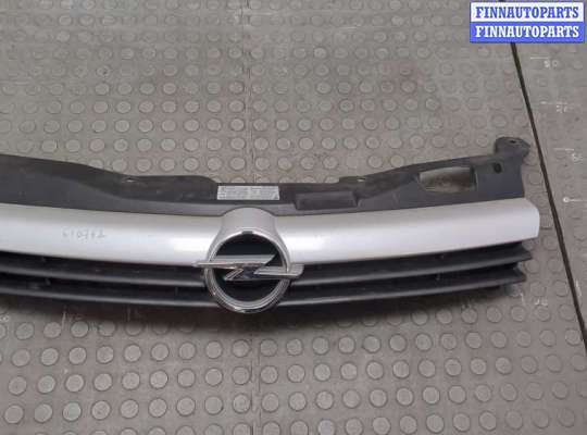 купить Решетка радиатора на Opel Astra H 2004-2010