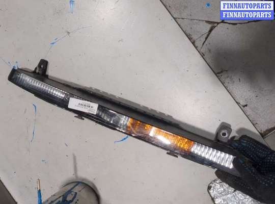 Поворотник передний на Audi Q7 (4L)