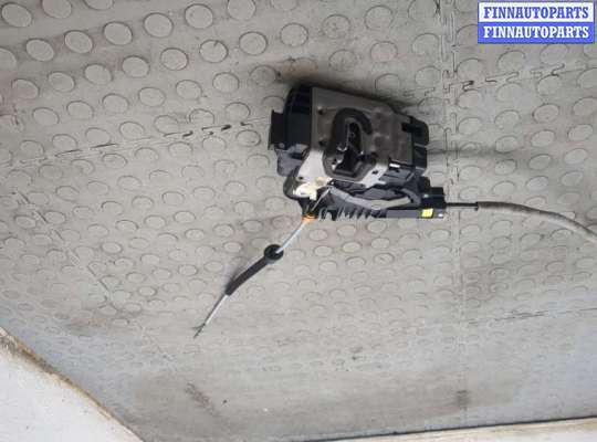 Замок боковой двери на Mercedes-Benz ML / GLE (W166)