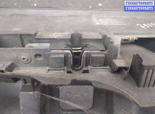 купить Накладка замка капота на Volkswagen Passat 6 2005-2010