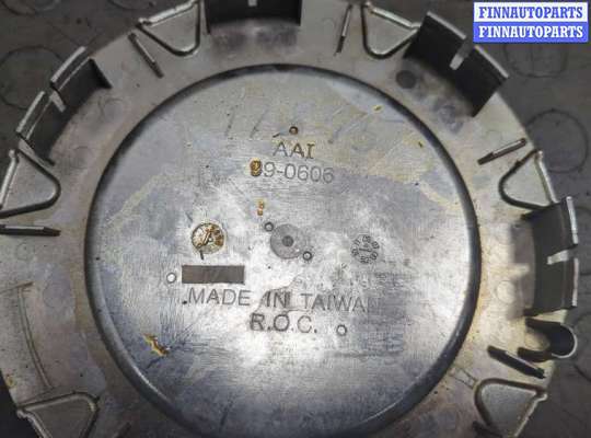 купить Колпачок литого диска на Cadillac Escalade 2 2001-2006