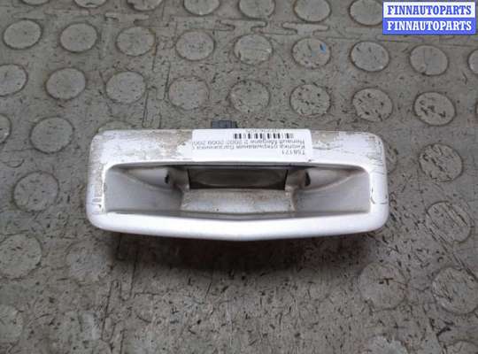 Кнопка открывания багажника с крышки RN1555996 на Renault Megane 2 2002-2009