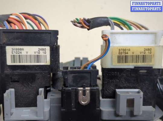 купить Переключатель поворотов и дворников (стрекоза) на Renault Scenic 1996-2002