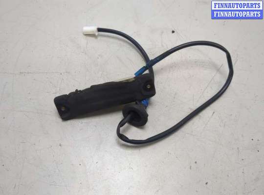 купить Кнопка открывания багажника с крышки на Lexus RX 2003-2009