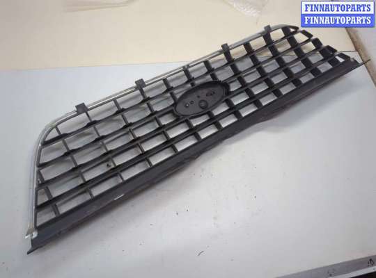 купить Решетка радиатора на Ford Explorer 2001-2006