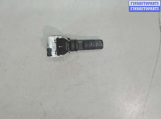Подрулевой переключатель на Nissan Qashqai I (J10)
