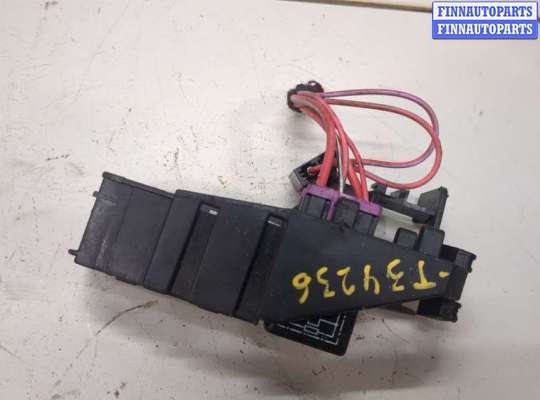 купить Блок предохранителей на Audi A4 (B6) 2000-2006