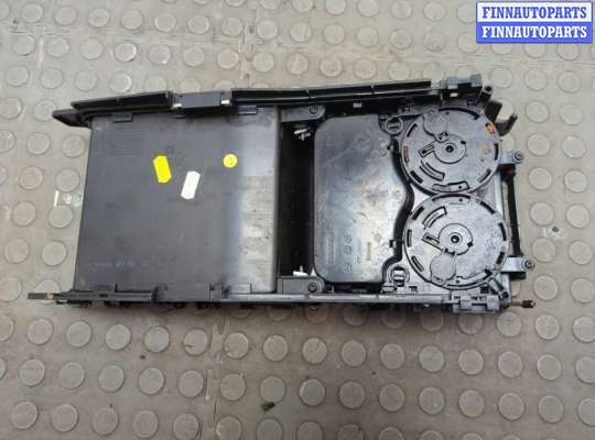 купить Пластик центральной консоли на Volkswagen Passat 6 2005-2010