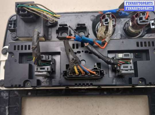 купить Переключатель отопителя (печки) на Hummer H3