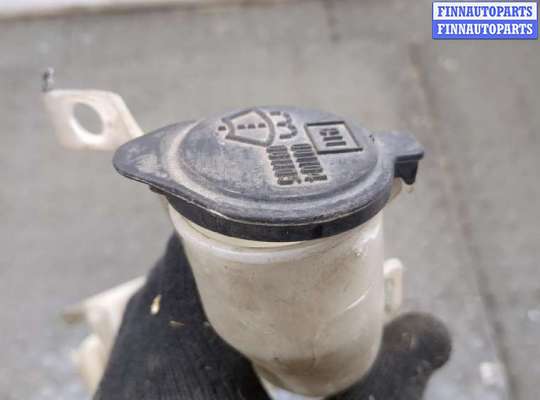 купить Бачок омывателя на Toyota RAV 4 2000-2005