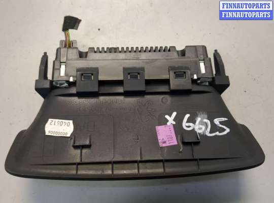 купить Дисплей компьютера (информационный) на Peugeot 308 2007-2013