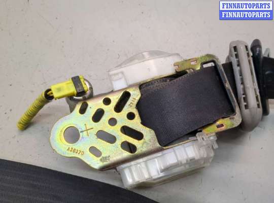 купить Ремень безопасности на Toyota Matrix 2002-2008