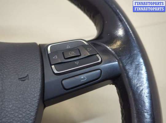 Подушка безопасности водителя (AirBag) на Volkswagen Golf VI (5K)