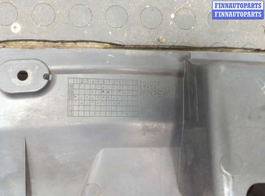 купить Накладка замка капота на Toyota Avensis 3 2008-2018