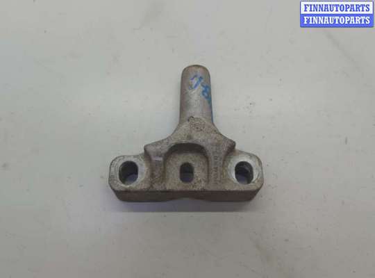 купить Кронштейн (лапа крепления) на Volkswagen Passat 7 2010-2015 Европа