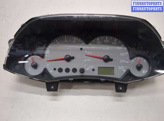 Щиток приборов на Ford Focus I
