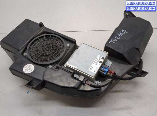 Сабвуфер AU1748139 на Audi A4 (B7) 2004-2009