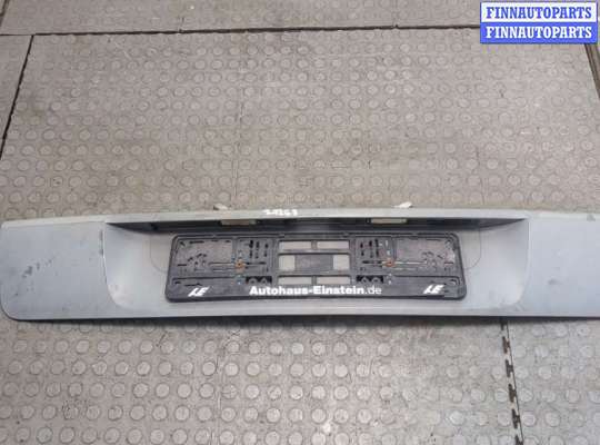 Накладка под номер (бленда) RN1499148 на Renault Scenic 2003-2009