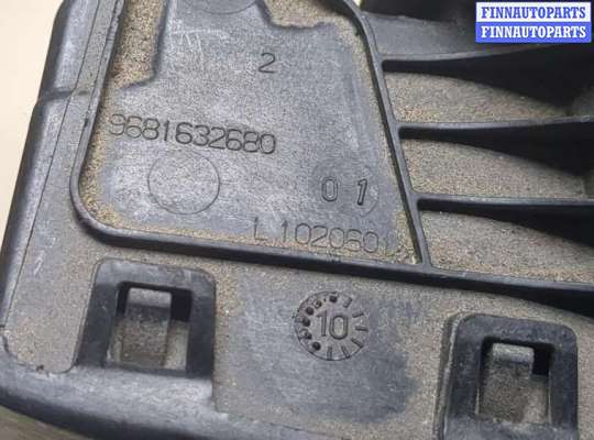 Лючок бензобака PG876350 на Peugeot 308 2007-2013