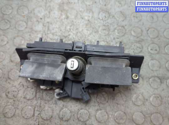 Кнопка открывания багажника с крышки AU1708904 на Audi A6 (C5) 1997-2005