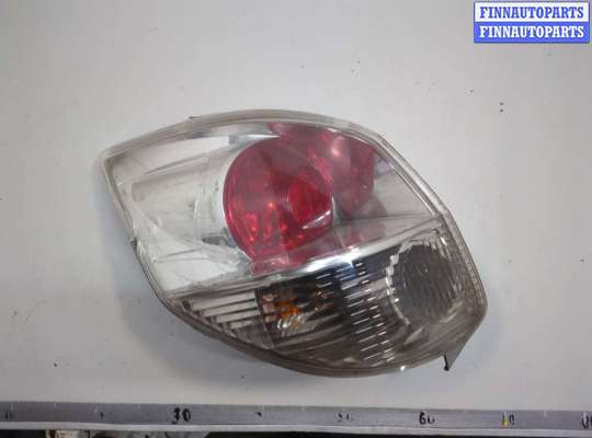 Фонарь (задний) TT961143 на Toyota Matrix 2002-2008