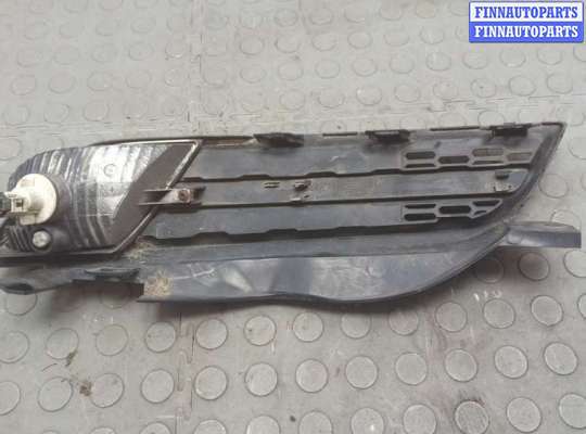 купить Заглушка (решётка) бампера на Nissan Micra K12E 2002-2010