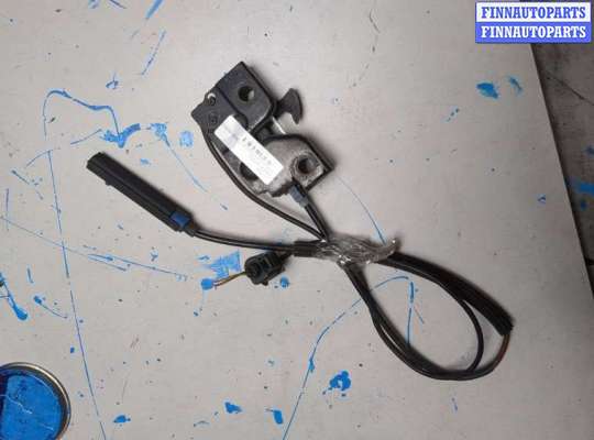 купить Замок капота на Volkswagen Passat 7 2010-2019 Америка