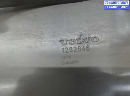 купить Кожух рулевой колонки на Volvo XC90 2002-2014