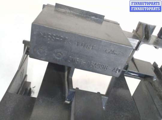купить Кронштейн магнитолы на Ford C-Max 2002-2010