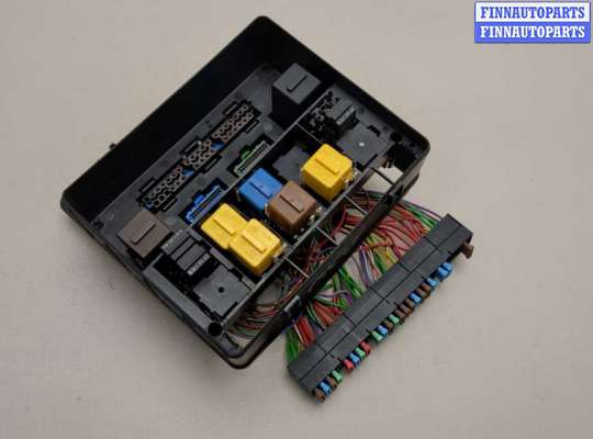 купить Блок предохранителей на BMW 5 E34 1988-1995