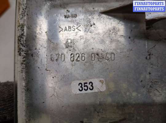 Фонарь габаритный в бампер на Mercedes-Benz Vario (BM667/668/670)