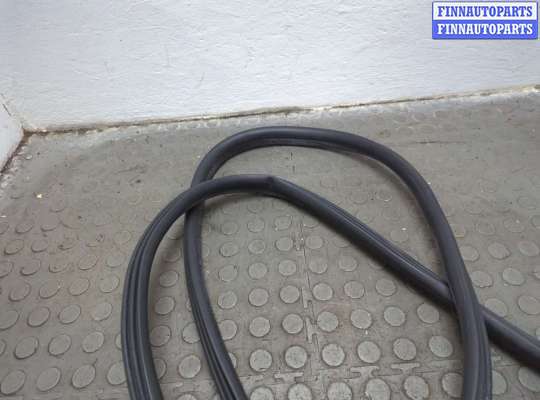 купить Уплотнитель на Citroen C4 2004-2010