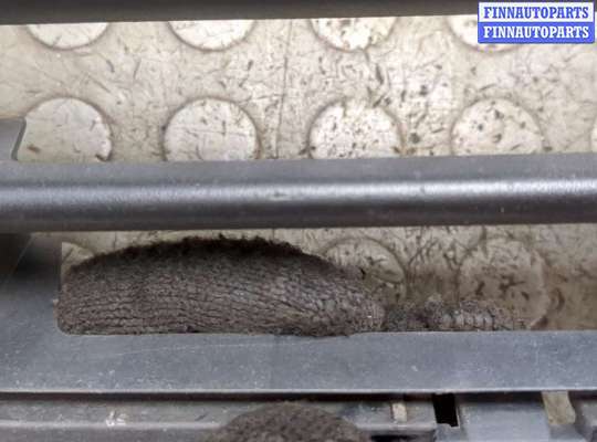 купить Заглушка (решётка) бампера на Opel Zafira C 2011-2019