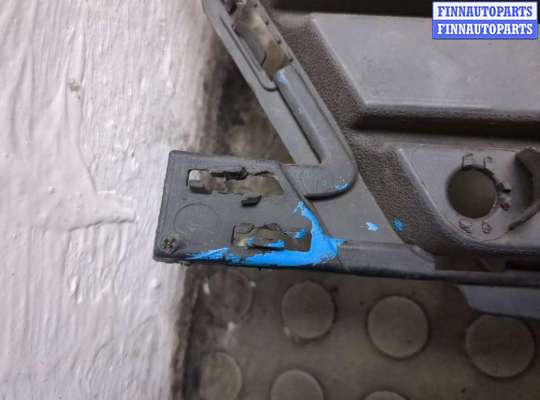 купить Заглушка (решётка) бампера на Opel Zafira C 2011-2019