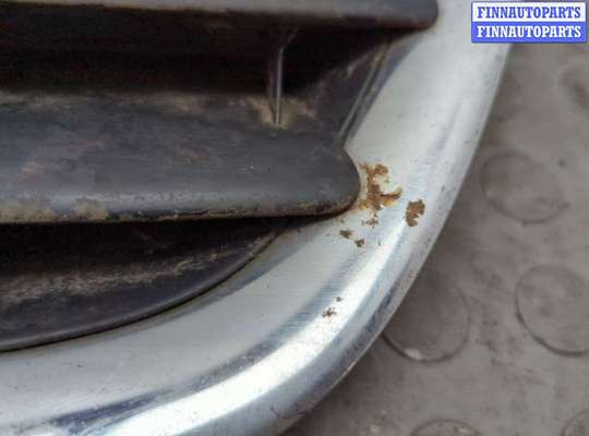 купить Решетка радиатора на Volkswagen Touran 2003-2006