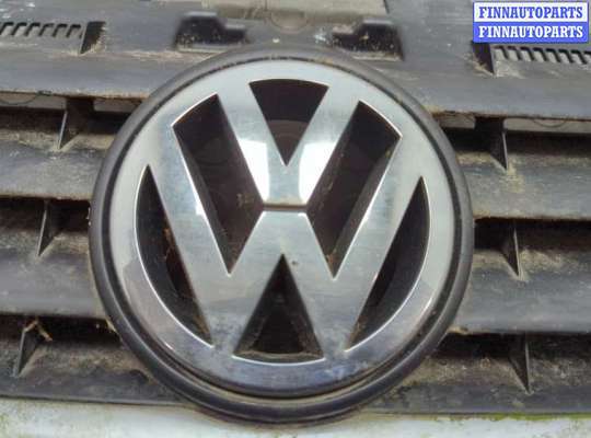 купить Решетка радиатора на Volkswagen Touran 2003-2006