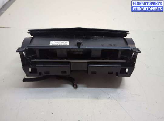 купить Дисплей компьютера (информационный) на Mercedes C W204 2006-2015