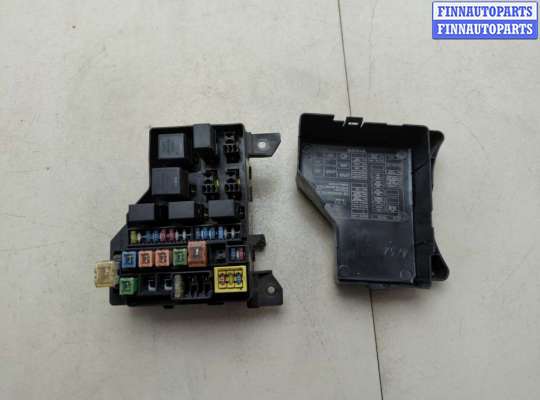 купить Блок предохранителей на Volvo S40 / V40 1995-2004