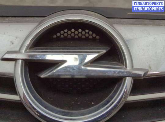 купить Решетка радиатора на Opel Astra H 2004-2010