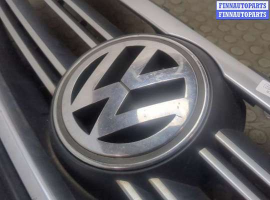 купить Решетка радиатора на Volkswagen Passat 6 2005-2010