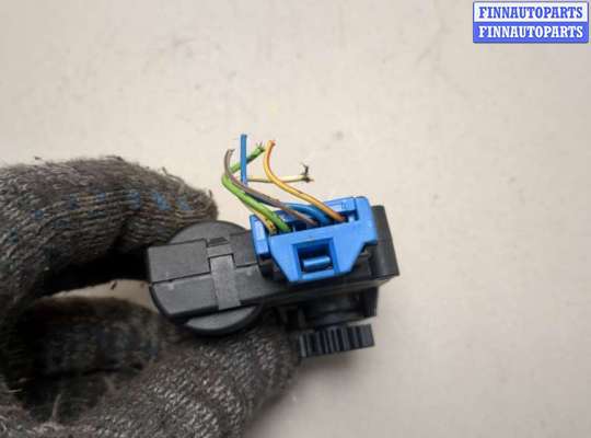 купить Электропривод заслонки отопителя на Audi Q7 2005-2015