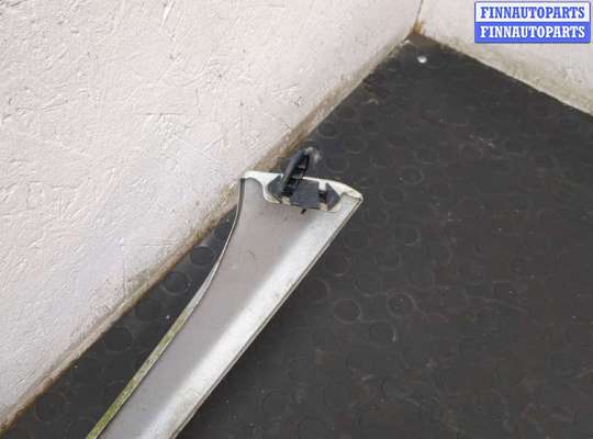 купить Ресничка под фару на Toyota RAV 4 2000-2005