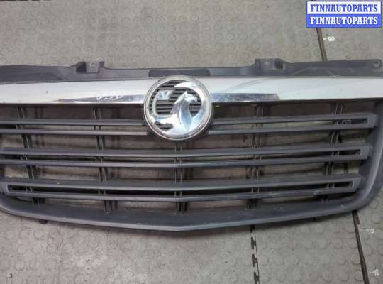 купить Решетка радиатора на Opel Movano 2010-