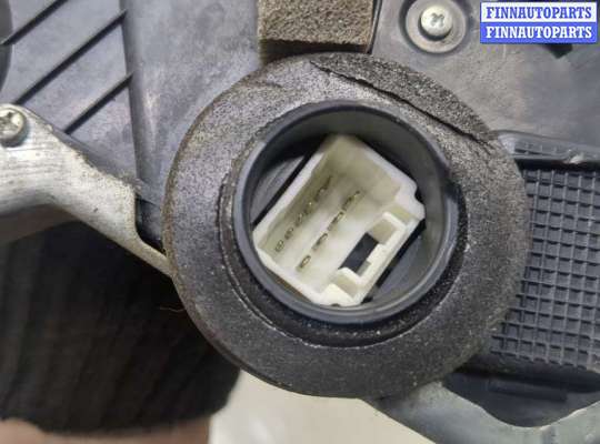 купить Замок двери на Toyota RAV 4 2013-2015