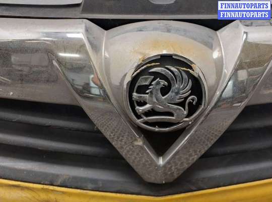 купить Решетка радиатора на Opel Vivaro 2001-2014