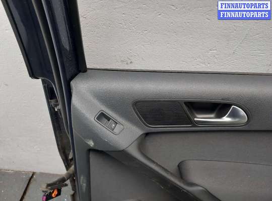 купить Дверная карта (Обшивка двери) на Volkswagen Tiguan 2007-2011