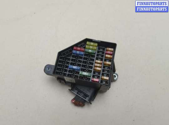 купить Блок предохранителей на Volkswagen Passat 6 2005-2010
