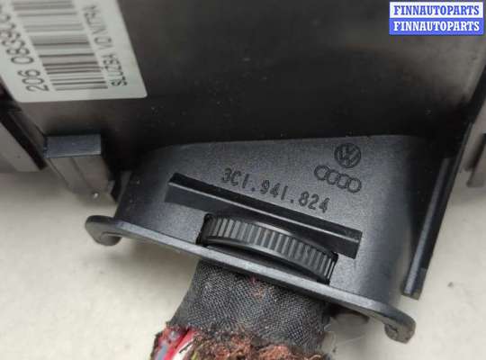 купить Блок предохранителей на Volkswagen Passat 6 2005-2010