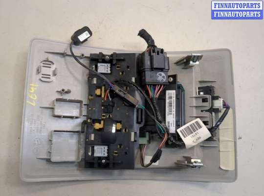 купить Фонарь салона (плафон) на Chevrolet Tahoe 2006-2014