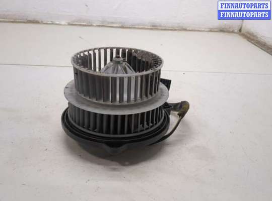 Мотор отопителя на Toyota Prius II